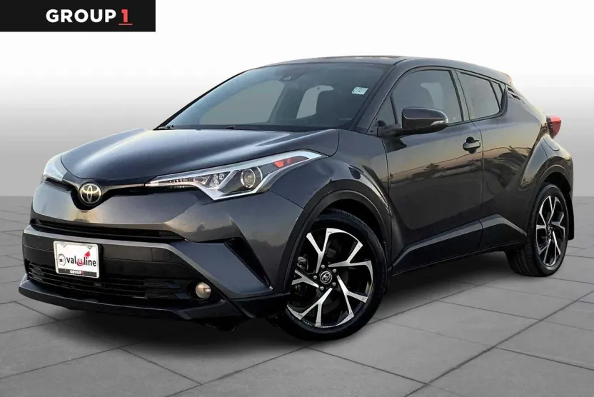 2018 Toyota C-HR XLE Premium photo 1