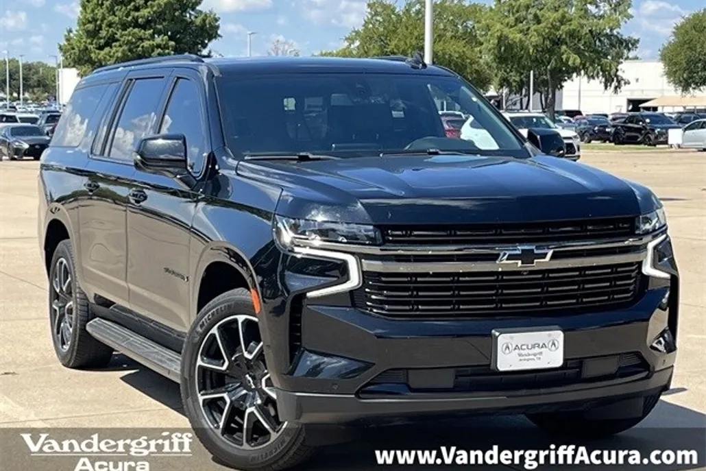 2021 Chevrolet Suburban RST photo 1