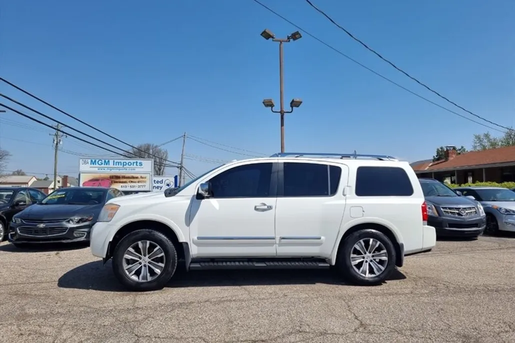 2015 Nissan Armada SL photo 1
