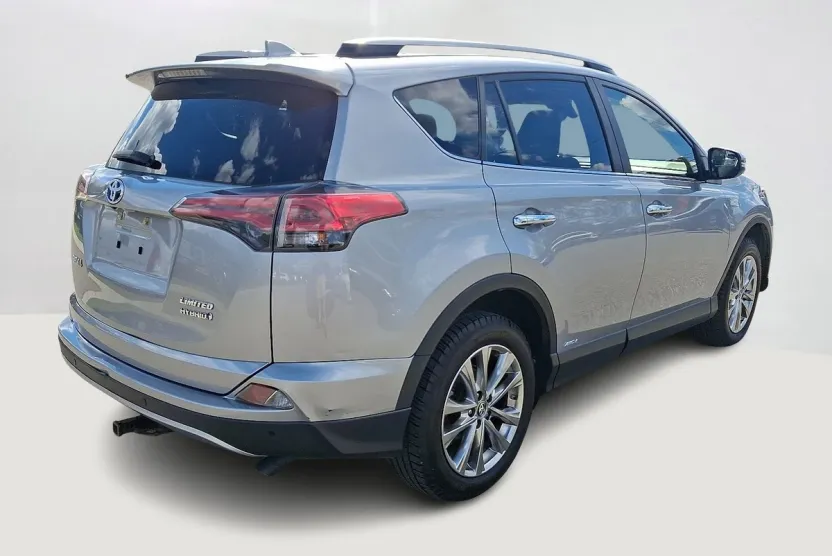 2017 Toyota RAV4 Hybrid Limited photo 1