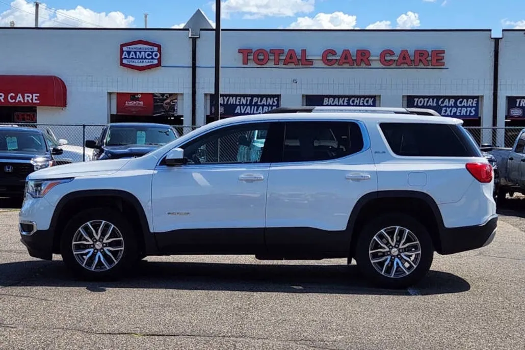 2019 Gmc Acadia SLE photo 1