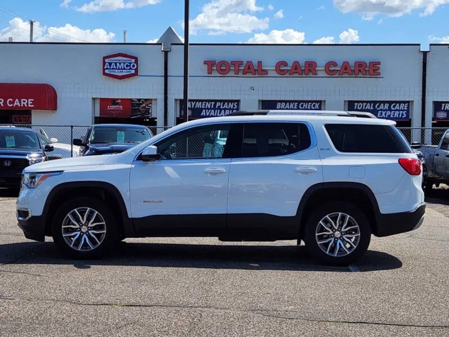 2019 Gmc Acadia SLE photo 1