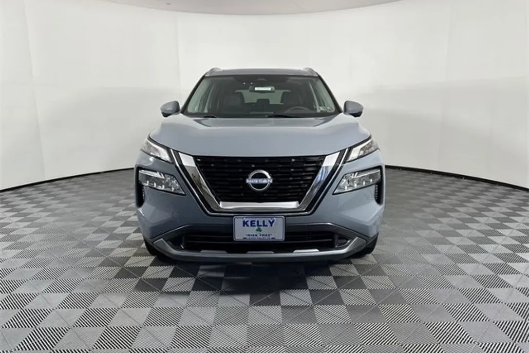 2023 Nissan Rogue SL photo 1