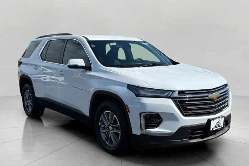 2023 Chevrolet Traverse Cloth 1LT photo 1