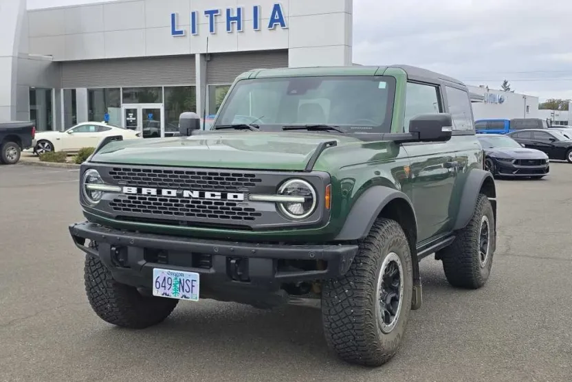 2022 Ford Bronco Badlands photo 1
