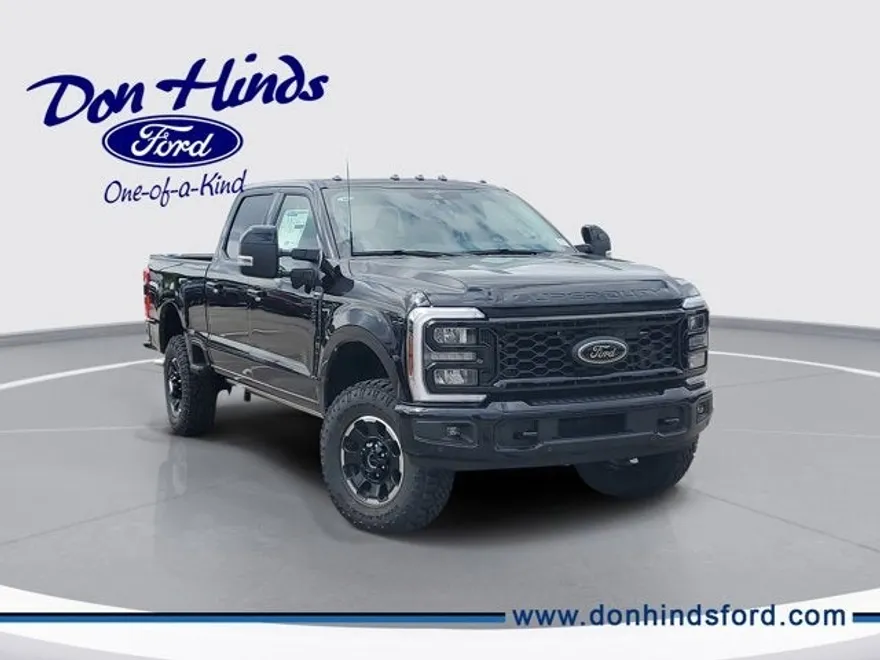 2025 Ford F-250 Lariat photo 1