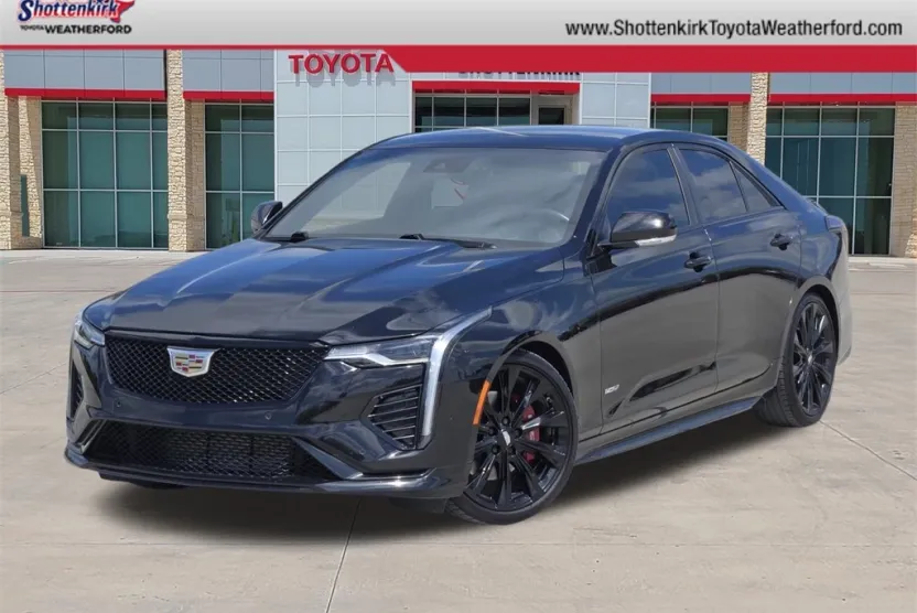2022 Cadillac CT4 photo 1