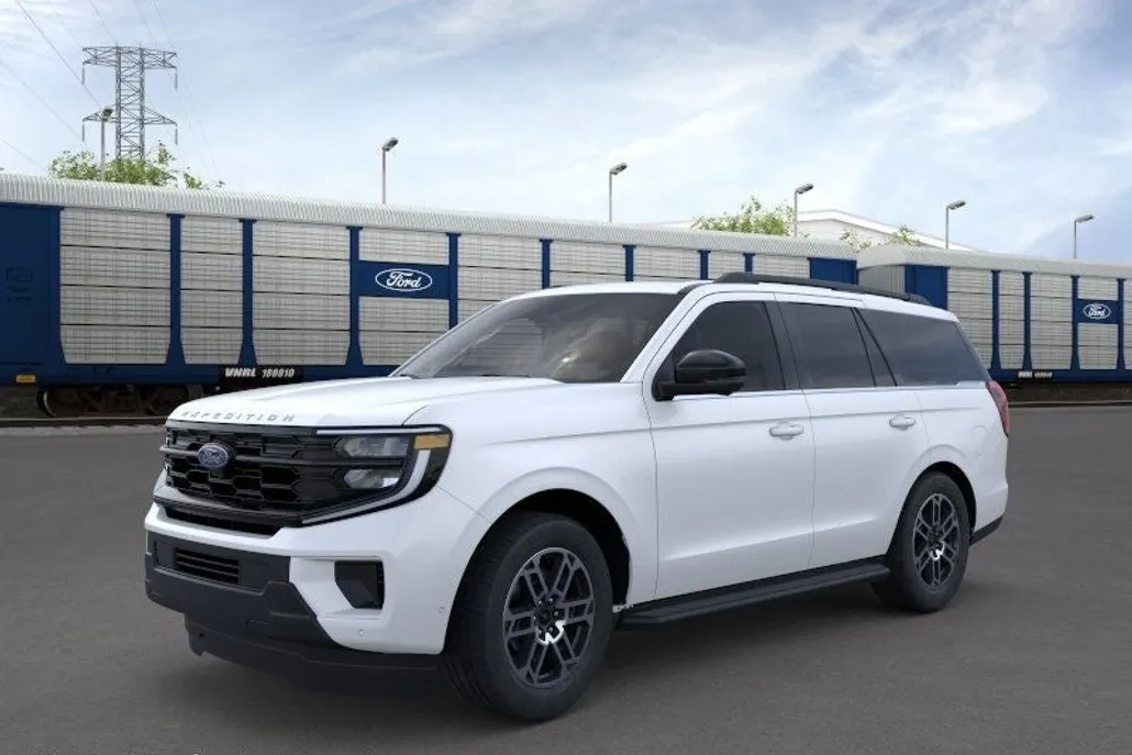 2025 Ford Expedition photo 1
