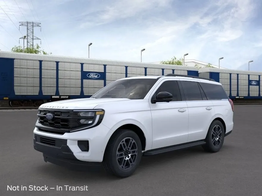 2025 Ford Expedition photo 1