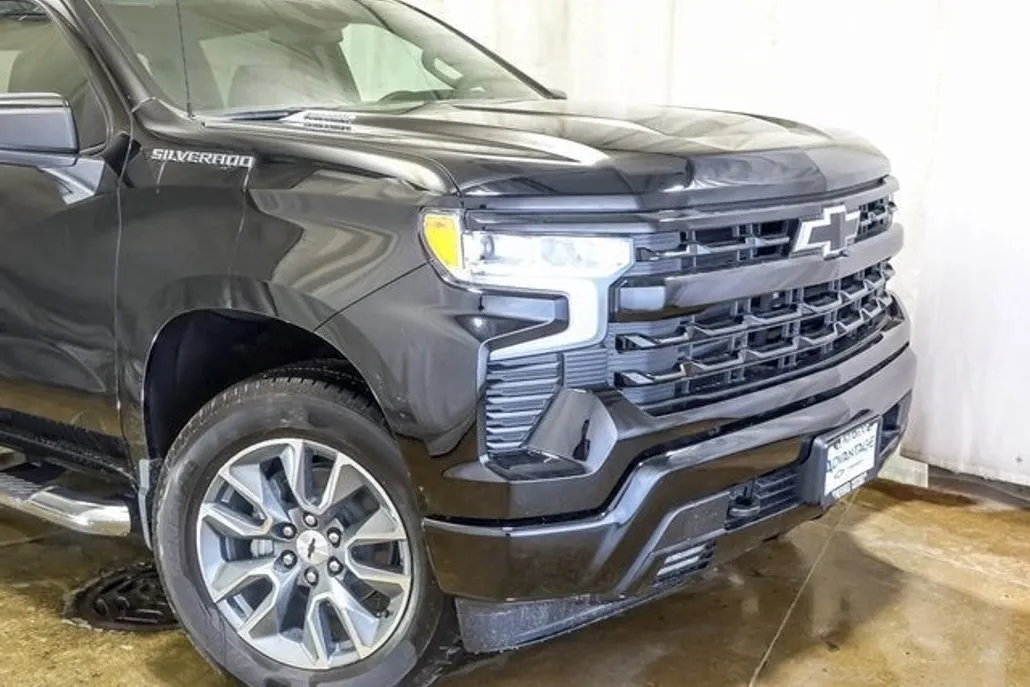 2026 Chevrolet Silverado 1500 RST photo 1