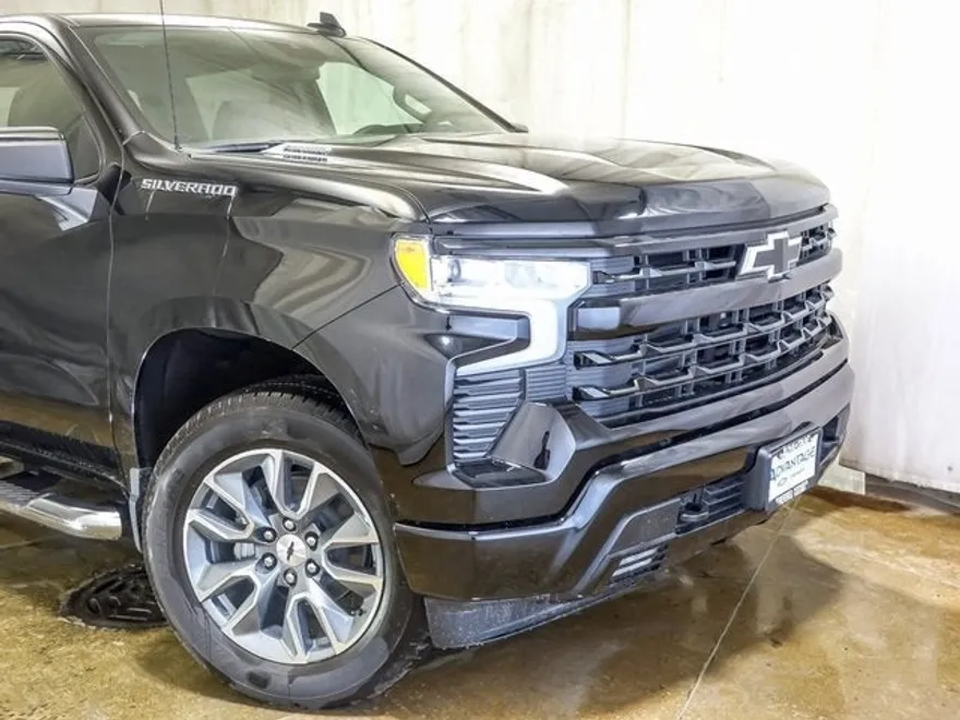 2026 Chevrolet Silverado 1500 RST photo 1