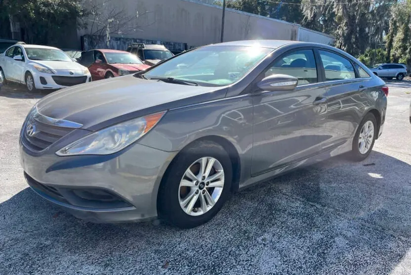 2014 Hyundai Sonata GLS photo 1