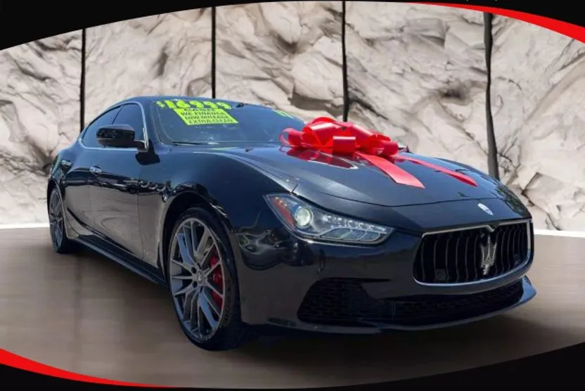 2017 Maserati Ghibli photo 1