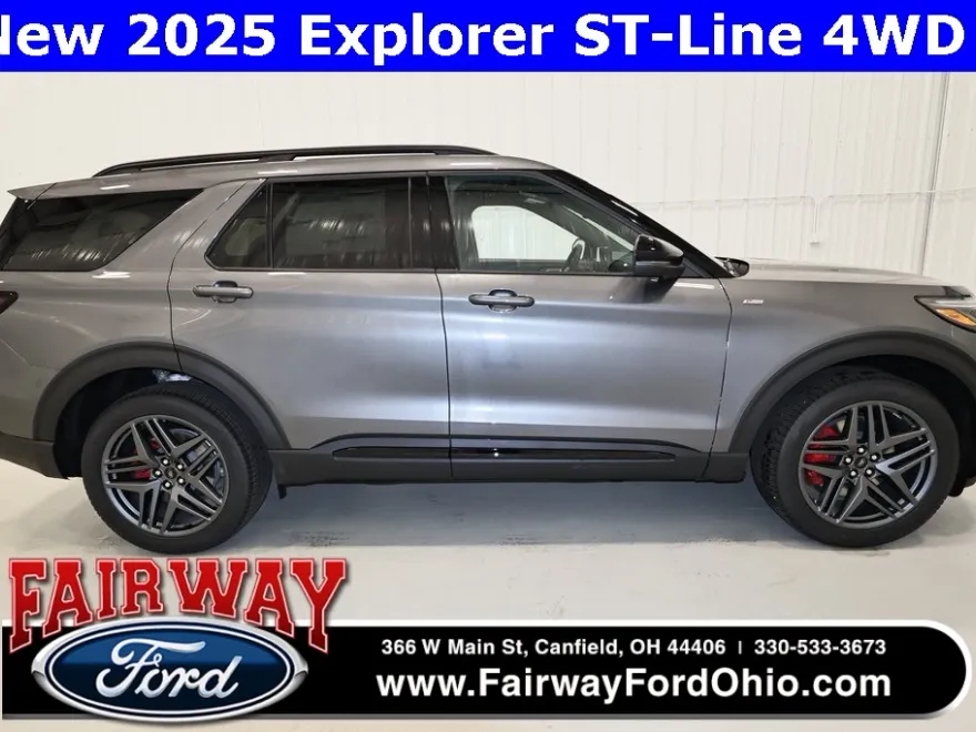 2025 Ford Explorer ST-Line photo 1