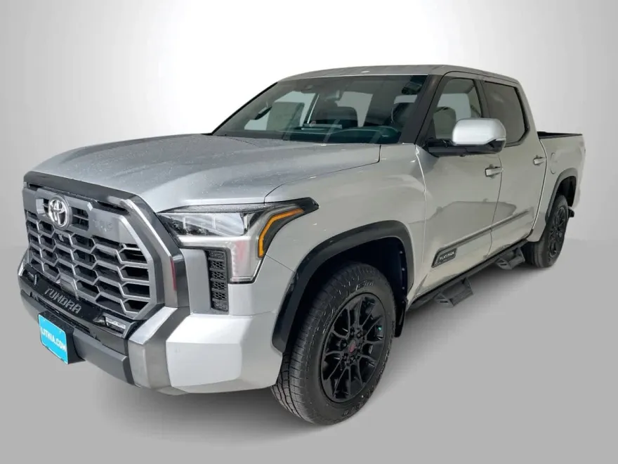 2025 Toyota Tundra Platinum CrewMax photo 1