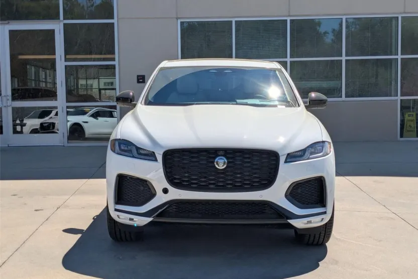 2026 Jaguar F-PACE P250 R-Dynamic S photo 1
