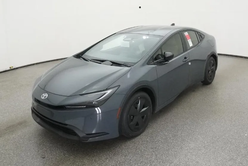 2026 Toyota Prius LE photo 1