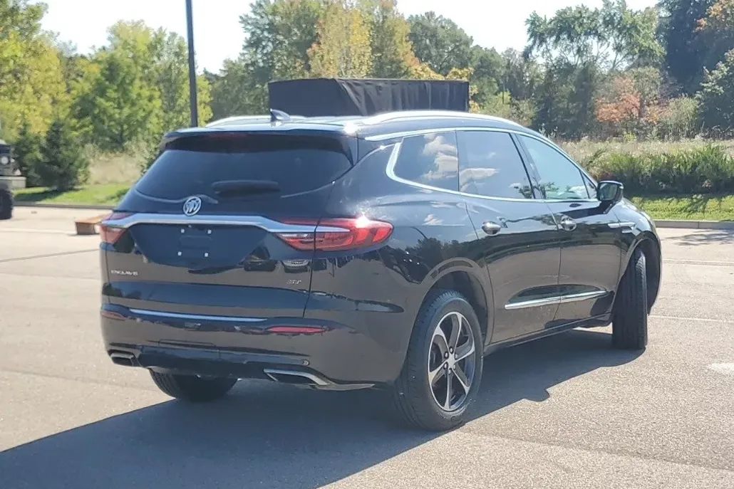 2020 Buick Enclave Essence photo 1