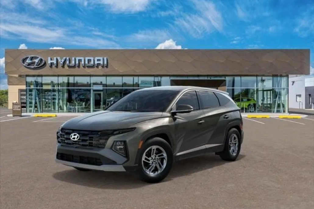 2025 Hyundai Tucson SE photo 1