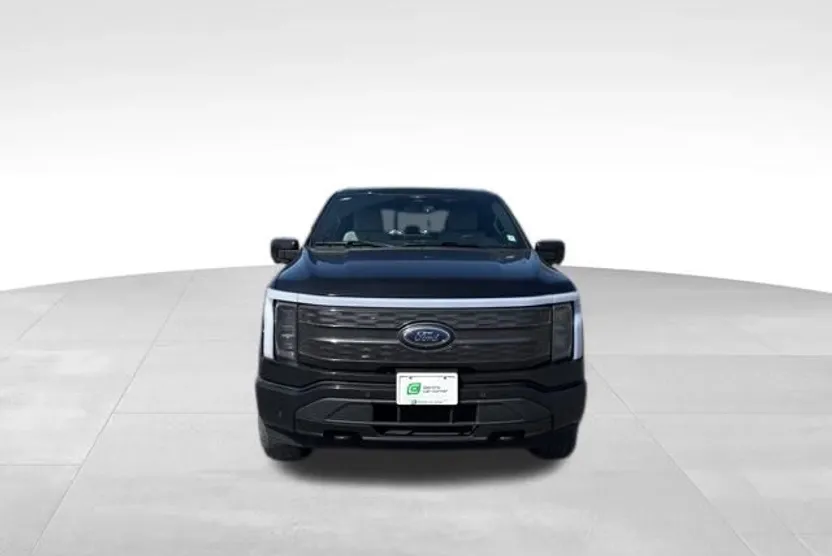 2023 Ford F-150 Lightning Platinum photo 1