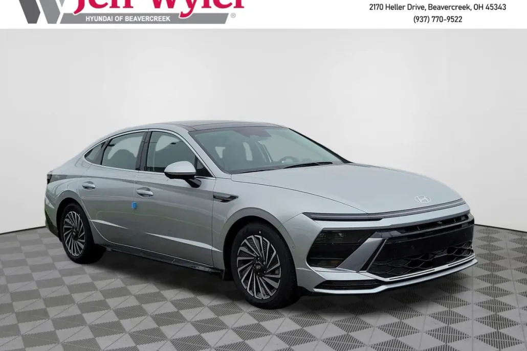 2025 Hyundai Sonata Hybrid Limited photo 1