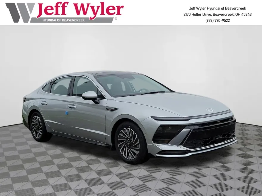 2025 Hyundai Sonata Hybrid Limited photo 1