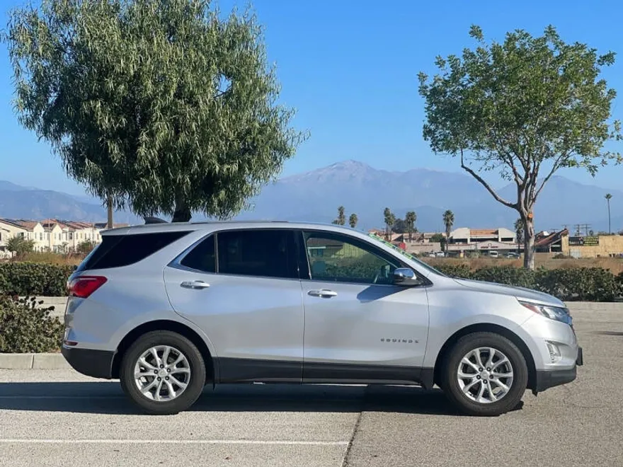 2018 Chevrolet Equinox photo 1