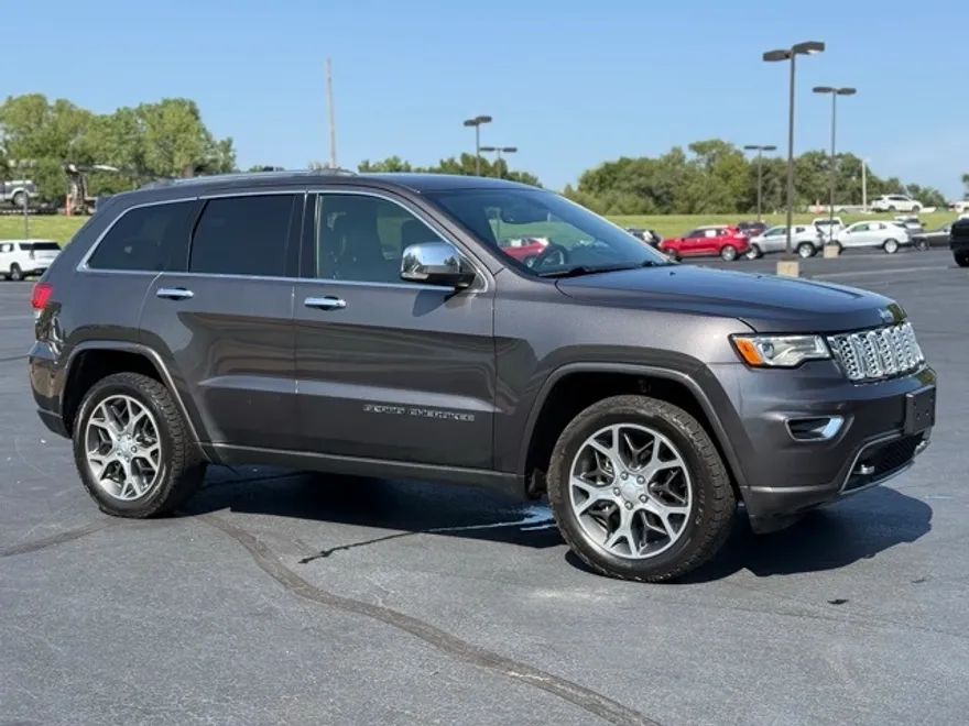 2019 Jeep Grand Cherokee Overland photo 1
