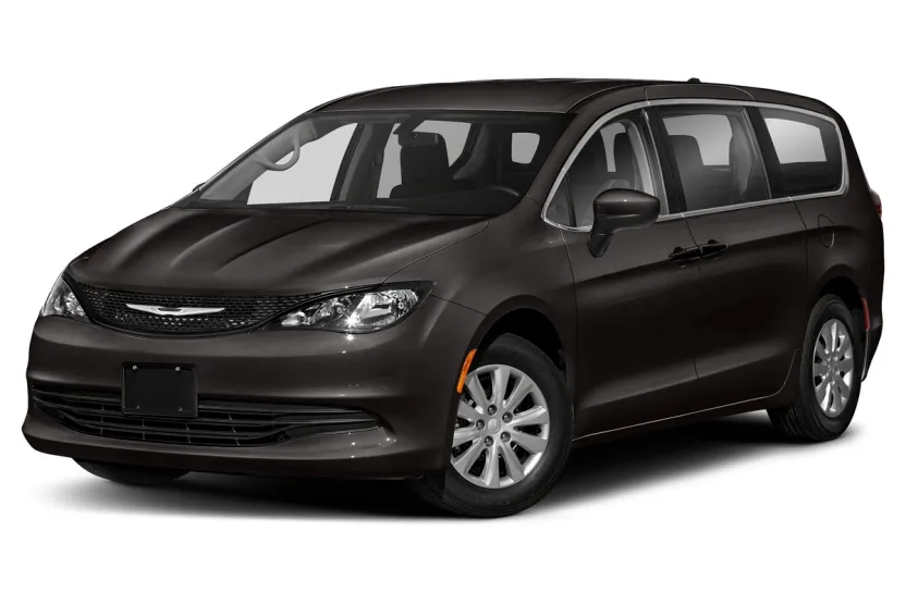 2021 Chrysler Voyager LXi photo 1