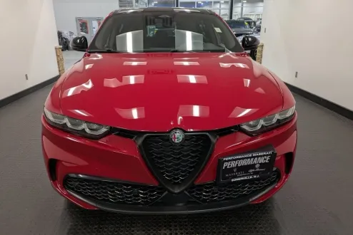 2024 Alfa Romeo Tonale Veloce photo 2