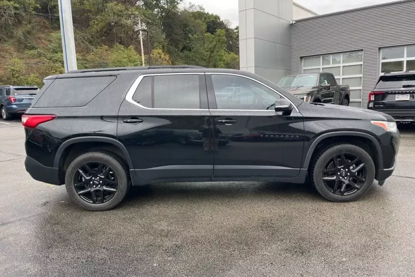 2019 Chevrolet Traverse Cloth 1LT photo 1