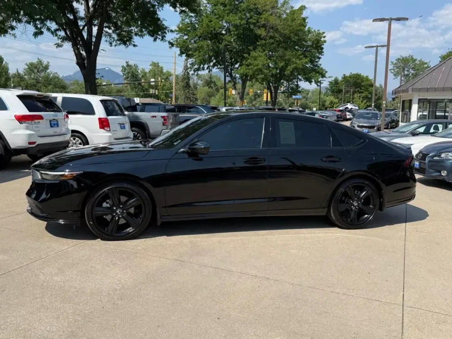 2023 Honda Accord Hybrid Sport-L photo 1