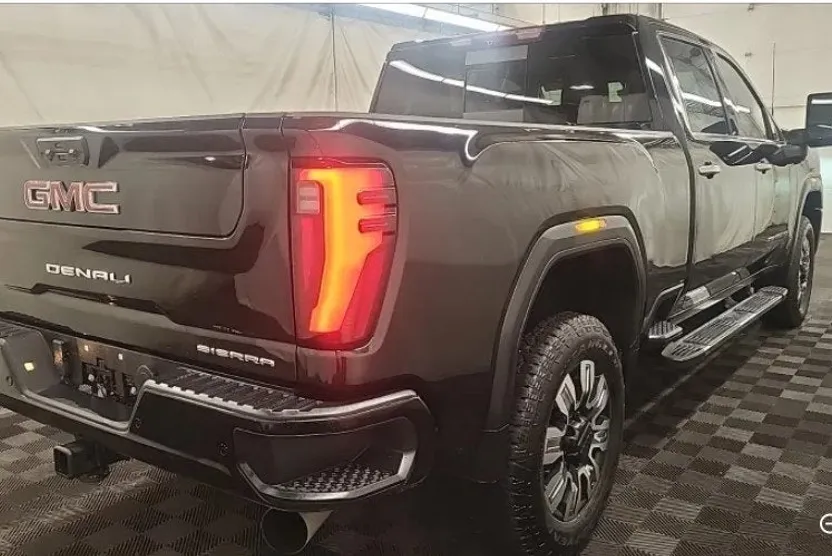 2024 Gmc Sierra HD Denali photo 1