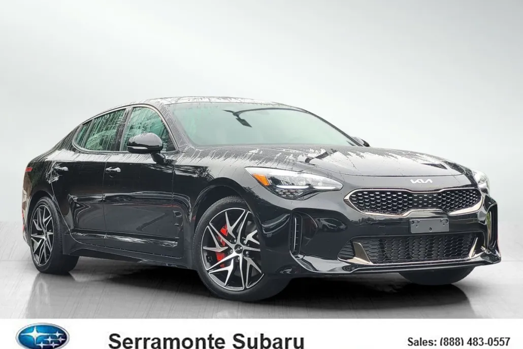 2023 Kia Stinger GT-Line photo 1