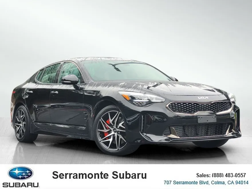 2023 Kia Stinger GT-Line photo 1