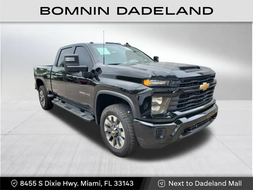 2025 Chevrolet Silverado 2500HD Custom photo 1