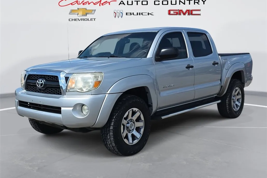 2011 Toyota Tacoma PreRunner SR5 photo 1