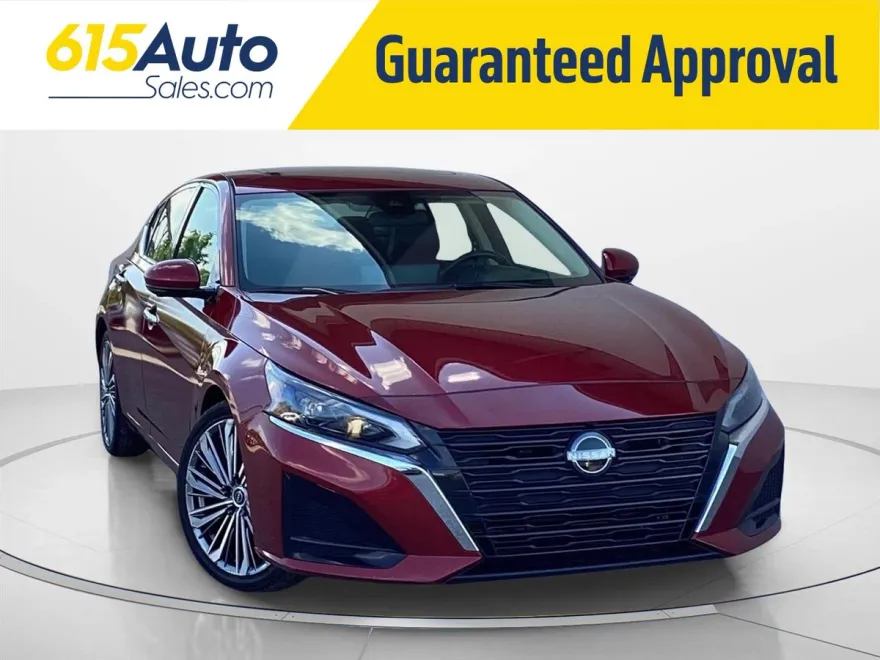 2024 Nissan Altima SV photo 1