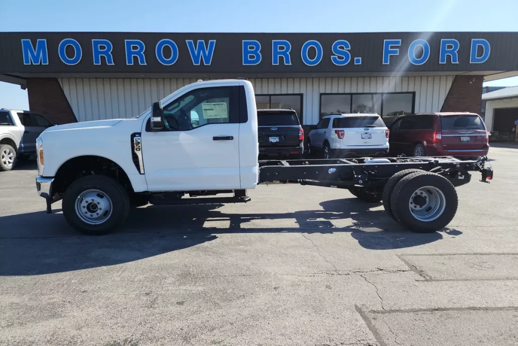 2024 Ford F-350 XL photo 1