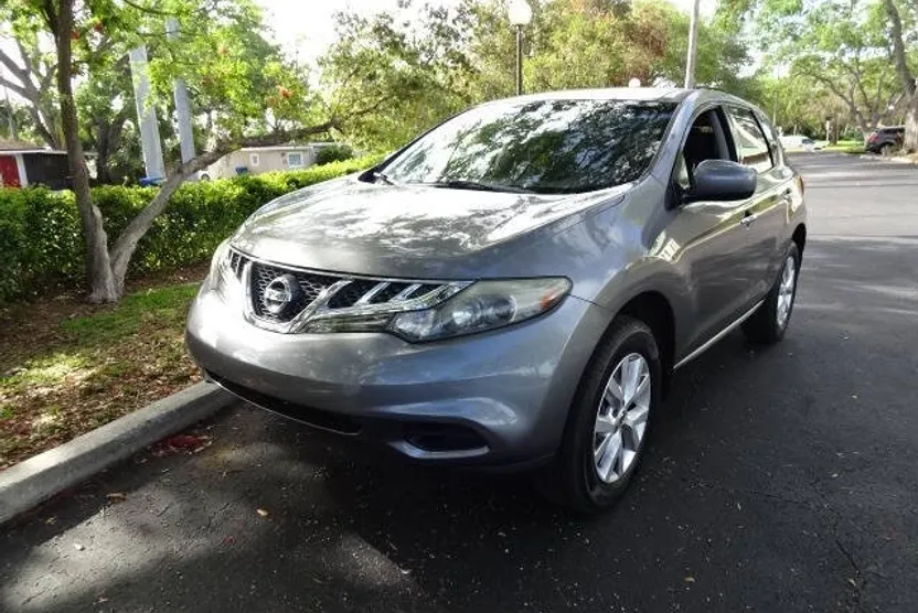 2014 Nissan Murano S photo 1