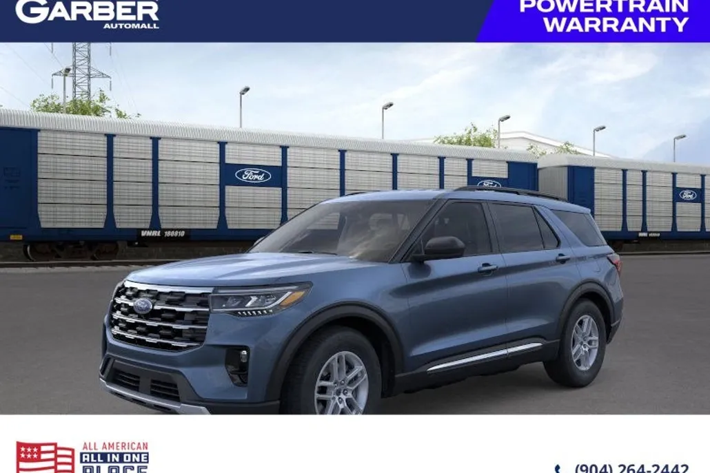 2025 Ford Explorer photo 1