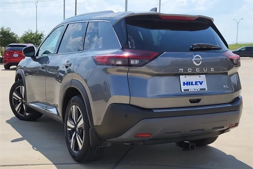 2021 Nissan Rogue SL photo 1