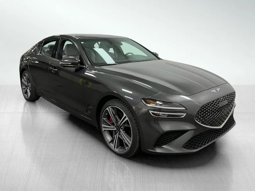 2025 Genesis G70 3.3T Sport Prestige photo 1