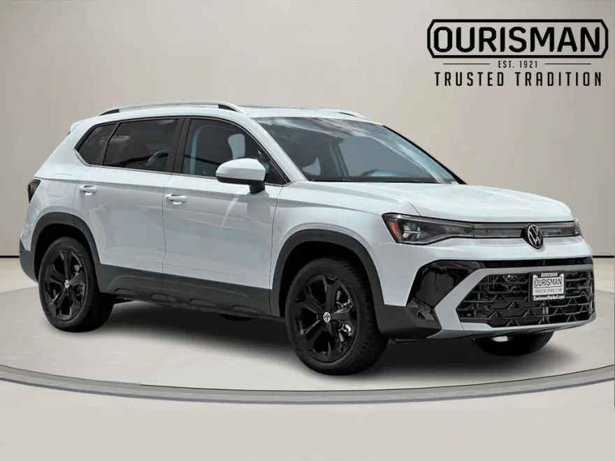 2025 Volkswagen Taos SEL photo 1
