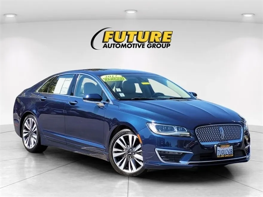 2017 Lincoln MKZ Reserve photo 1