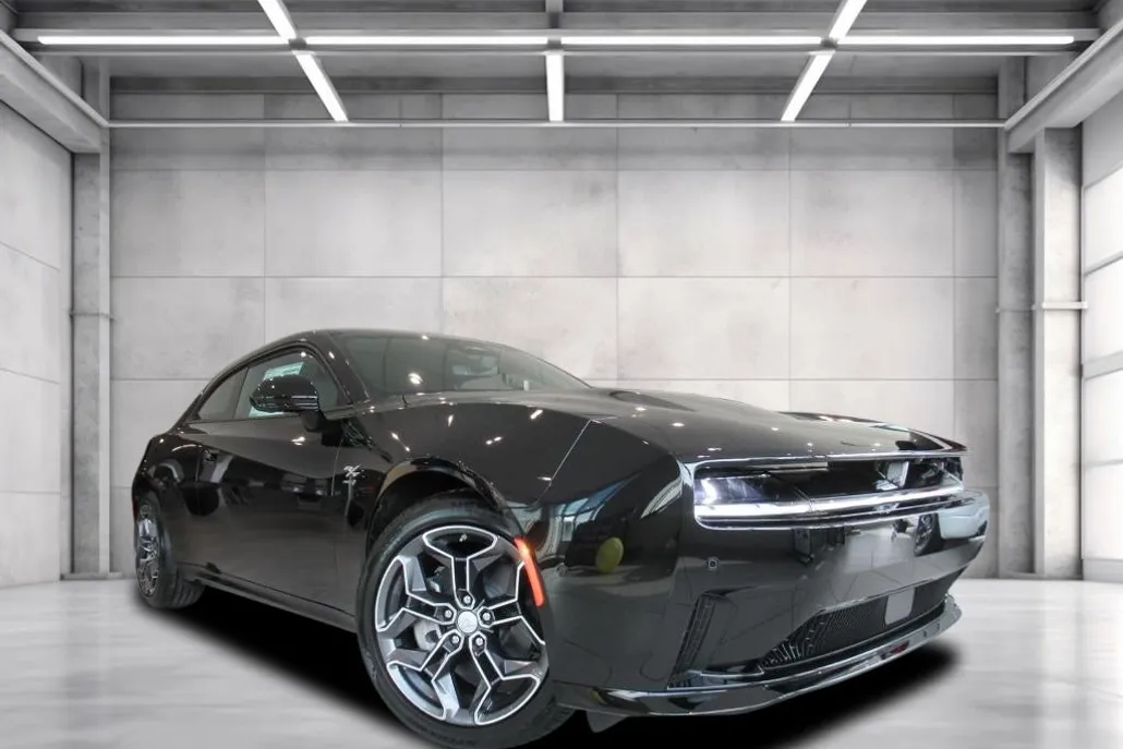 2024 Dodge Charger R/T photo 1