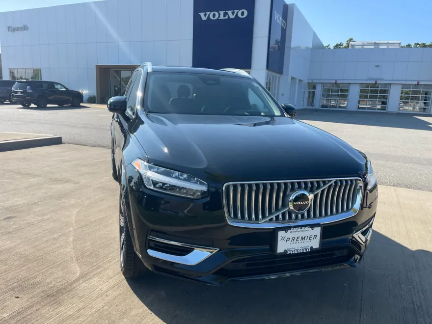 2024 Volvo XC90 T8 Ultimate photo 1