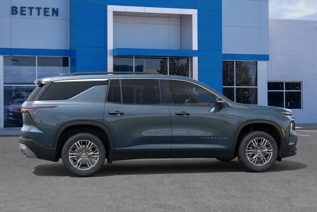 2026 Chevrolet Traverse photo 1
