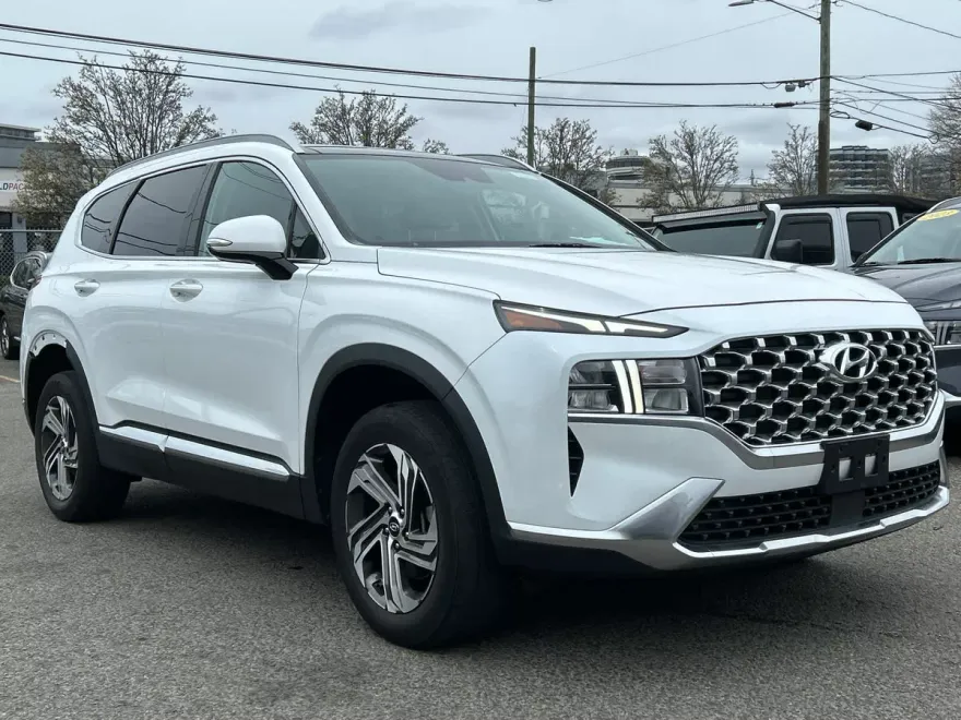 2022 Hyundai Santa Fe SEL Premium photo 1