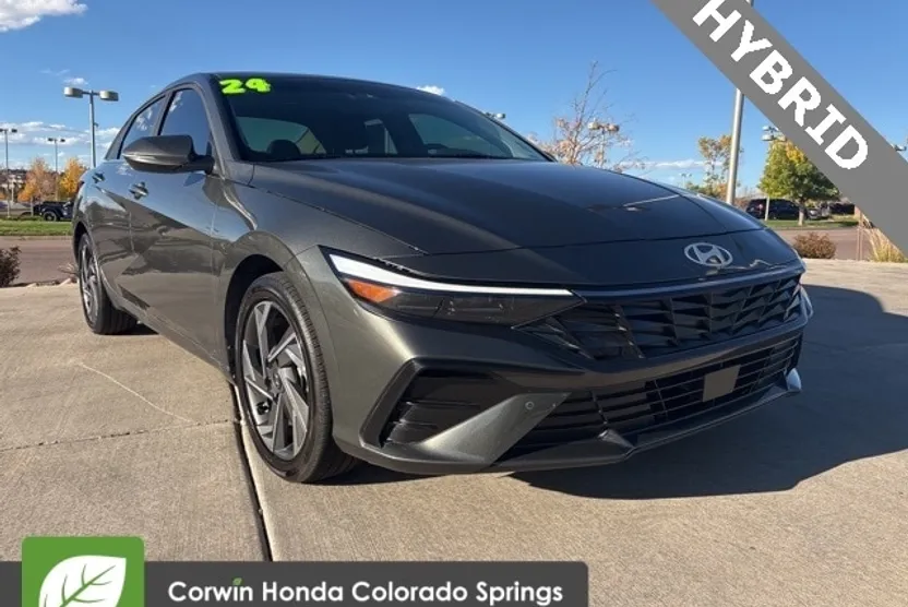 2024 Hyundai Elantra Hybrid Limited photo 1